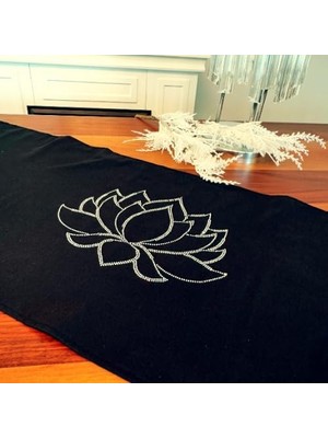 Odea Tr Runner 40*110 cm Lotus Çiçeği Işlemeli Tasarım Runner Masa Örtüsü(Siyah)
