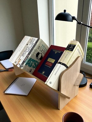 Odea Tr Masaüstü Portatif Işlemeli Desenli Kitaplık 45 cm x 14,5 cm x 21 cm Ak Meşe