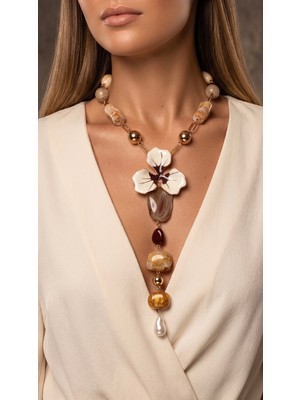 Mysofya Gold Detaylı, Çiçek, Mine Taşlı Model, Uzun, Marka Model Kolye