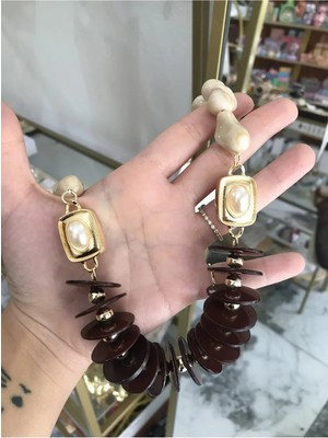 LinAlya Jewelry Cam Boncuk Model Inci ve Gold Detaylı Iri Kolye