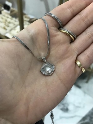 LinAlya Jewelry Inci ve Taş Detaylı Midye Model Silver Kolye