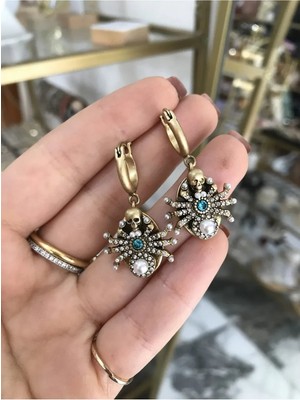 LinAlya Jewelry Kurukafa ve Inci Detaylı Küpe