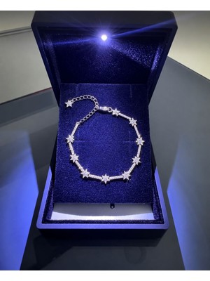Gözde Aksesuarım Işıklı Kutuda Gümüş Renk Yıldız Bileklik Çelik