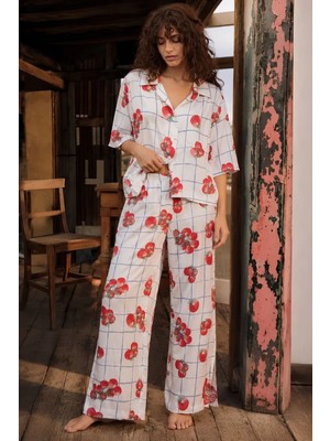 Bella Notte Viskon Dokuma Beyaz Domates Desenli Kareli Kısa Kollu Düğmeli Pijama Takımı