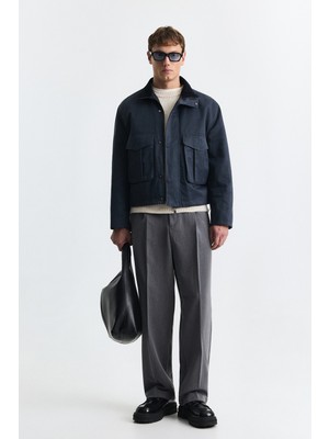 Antioch Crop Fit Dik Yaka Mont