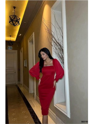 Astraltech Saten Kumaş Kesim Abiye Yaka Balık Elbise Kare · Renk: Kırmızı · Beden: 2xl Bezoss