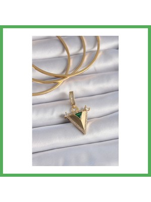 Astraltech Pirinç Gold Renk Zirkon Taşlı 3D Üçgen Model Ajda Charm Bezoss