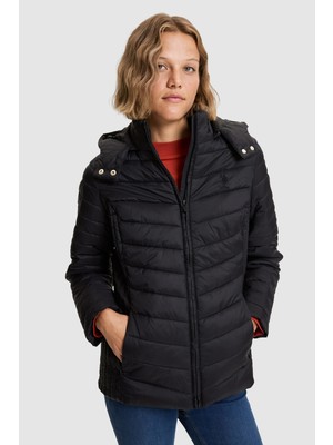 U.S. Polo Assn. Kadın Siyah Mont 50326199-VR046