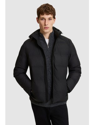U.S. Polo Assn. Erkek Siyah Dik Yaka Fermuarlı Cepli Mont 50326210-VR046