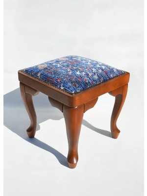 Kilim Co. Eleanor El Yapımı Ahşap Tabure, Iran Halısı Detaylı