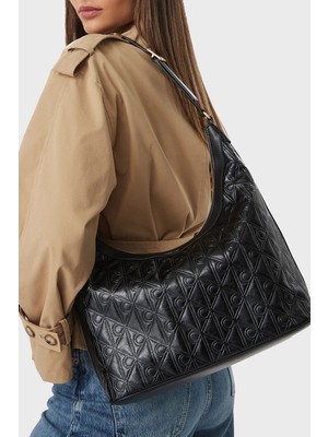 Calvin Klein Logolu Ayarlanabilir Omuz Askılı Çanta LV04F3875GUB1 Kadın Çanta LV04F3875G Ub1