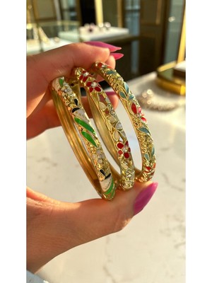 Dore Collection Premium Çiçek Motifli Lüks Mineli Kelepçe Bilezik