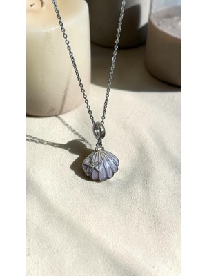 Dore Collection Zirkon Taşlı Deniz Yıldızı Detaylı Istiridye Formlu Çelik Kolye