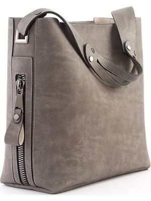 Goldbags Kadın Çapraz Askılı Yavrulu Omuz Çantası 29X30CM
