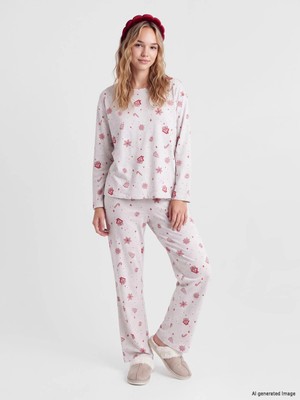 Lc Waikiki Yeni Sezon Karışık Yılbaşı Temalı Kadın Pijama Takımı