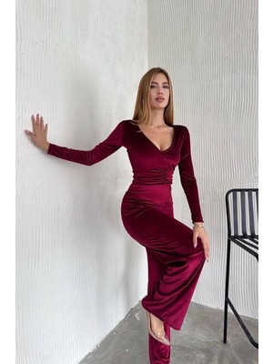 Neşeli Butik Kadın V-Yaka Büzgü Detaylı Kadife Tulum NBK2197