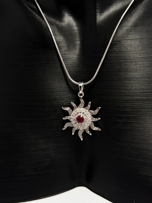 Gistoria Ruby Zirkonlu Işıltılı Çelik Güneş Kolyesi