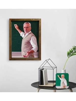 BK Gift Kişiye Özel Erkek Öğretmen Yağlıboya Tasarımlı Doğal Masif Ahşap Çerçeveli Tablo 45X65CM-1