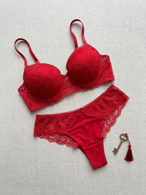 Love Secret Kadın Kırmızı Şık Dantel Detaylı C Cup Dolgusuz Sütyen ve Slip Külot Takımı