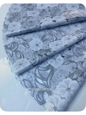 Pratik Ev Şeffaf Kaplama Beyaz Çiçek Yaprak Desen Kaymaz Silinebilir Pvc Yuvarlak Muşamba Masa Örtüsü Gri 130 x 130