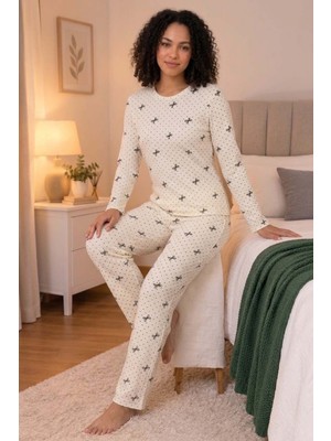 Belirtilmemiş Kadın Pamuklu Desenli Kaşkorse Pijama Takımı