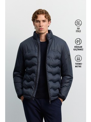 AVVA Erkek Lacivert Dik Yaka Hafif Su Itici Rüzgar Geçirmez Comfort Fit Şişme Mont B006082