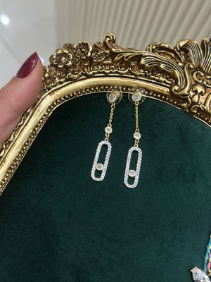 Esmeray Aksesuar Gold Renk Zirkon Taşlı Rodyum Kaplama Sallantılı Küpe Uzunluk 5 Cm.