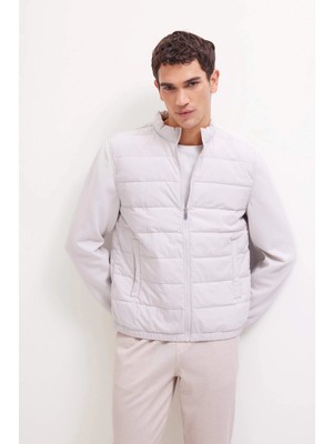 Defacto D7532 Gri Slim Fit Dar Kesim Dik Yaka Lastikli ve Fermuarlı Su Geçirmez Mont