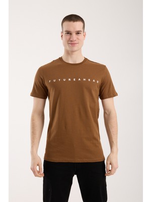 Modanı Seç Erkek Minimal Yazı Detaylı Günlük T-Shirt - Kahverengi