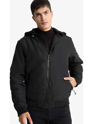 Defacto C5908AXBK27 Siyah Su Itici Regular Fit Gömlek Yaka Astarlı Fermuarlı Iç Cepli Suni Deri Mont