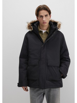 Mavi 0110472-900 Kapüşonlu Siyah Parka