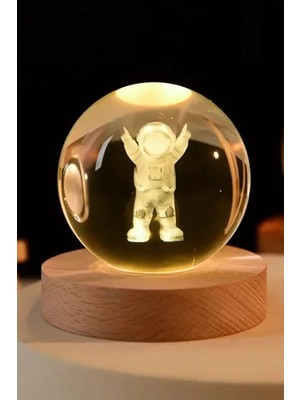 Ls 3D Astronot Küre Kristal Gün Işığı LED Gece Lambası – Usb'li Ahşap Standlı LED Masa - Gece Lambası