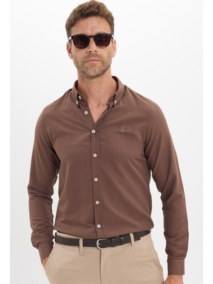 Tudors Erkek Slim Fit Dar Kesim Düz Oxford Armalı Düğmeli Yaka Kahverengi Spor Gömlek