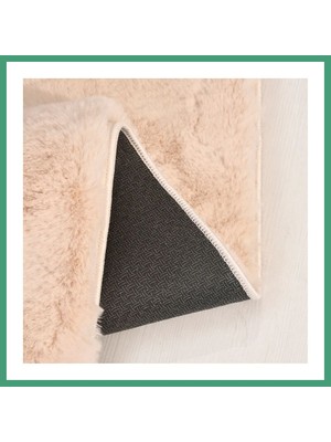S'82 Youdayhomecollection Tavşan Poly Peluş Halı Model Oturma Odası Halısı · Ebat: 80X80 BZS82