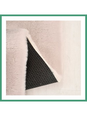 S'82 Youdayhomecollection Tavşan Poly Peluş Halı Model Oturma Odası Halısı · Ebat: 80X100 BZS82