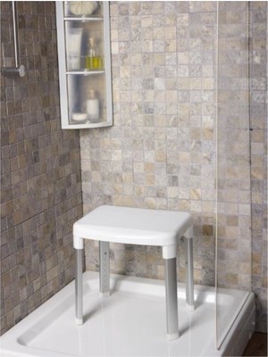 Primanova Cappadocia Beyaz Banyo Taburesi Modern Tasarım Paslanmaz Malzeme ile Güvenli Kullanım