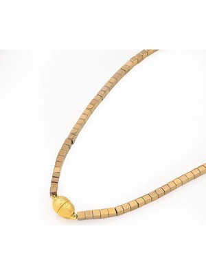 Chaseldor Lidya Kadın Kolye, Hematit ve Doğal Taş, Mıknatıslı Kapama, 42 Cm, Altın Rengi