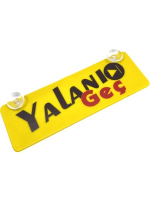 Marsilyan Yalanı Geç Yazılı Sarı Dekor Plaka Vantuzlu Cam Süsü 22X7.5CM