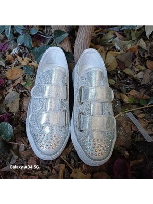 Scarpe Magiche Gümüş Peri Işıltılı Sneaker (31-35 Numara Arası Işıksızdır )