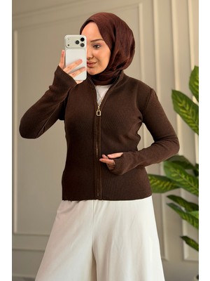 Suede Style 44357 - Şık Rahat Yumuşak Viskonlu Fermuar Detaylı Kadın Triko Kısa Hırka