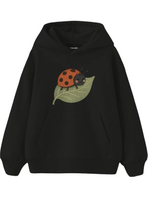 The Lucid Lab Ladybird Resting On One Leaf Çocuk Hoodie