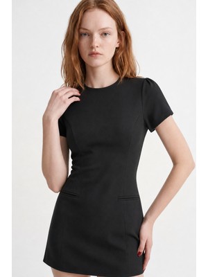 Hakke Kısa Kollu Mini Boy Vücuda Oturan Kadın ELBİSE