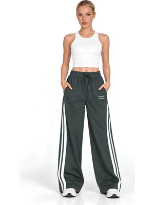 Moviment Kadın Geniş Paça Eşofman Altı | Standart Boy | Wide Leg Kesim | Günlük Spor Giyim | Modern Kadın Pantolon | Spor Şık Kombinler | Rahat Günlük Stil | Geniş Kesimli Kadın Eşofman Pantolonu