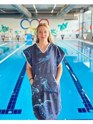 Velora Sporsuit Levra Unisex Yüzücü Antrenman Havuz Kapüşonlu Arena Yaz ve Kış Şampiyonaları Için Panço Havlu (L)
