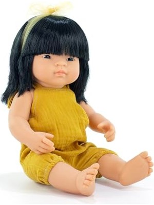 Esplendor Baby Doll Asyalı Kız 15´´ Inç Kutuda. Ispanya'da Vanilya Kokusu ile Üretilmiştir. Anatomik Olarak Doğru. Arkadaşlarım ve Ben Koleksiyonu