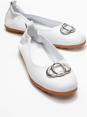 Zeynep Sıradağlı Perite Kadın Hakiki Deri Babet Beyaz Arkası Lastikli Color-Match Deri Astar