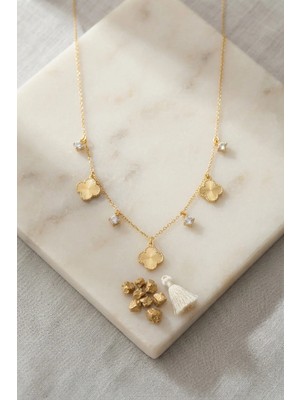 Yakup Tokatlı Moda Zirkon Taşlı Gold Renk Yonca Kolye 45 cm
