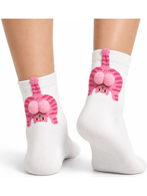 TKÇ Kadın Beyaz Pembe Kedi Desenli Ponponlu Soket Çorap | Sevimli 3D Kedi Figürlü Eğlenceli Günlü