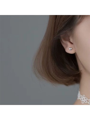 Astraltech Kalp Model Minimalist Küpe | Paslanmaz Çelik, Gümüş Kaplama, Antialerjik Bezoss