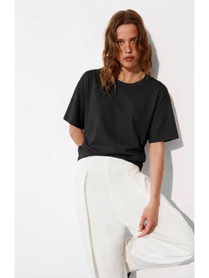 Bisou Modal Basic T-Shirt